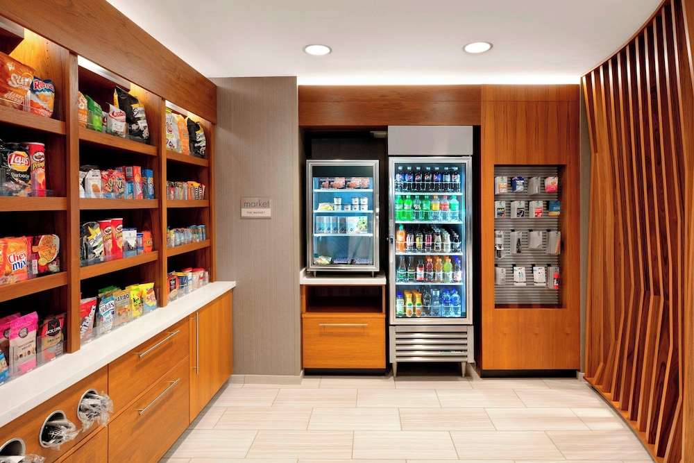 SpringHill Suites by Marriott Hampton Portsmouth - photo 18