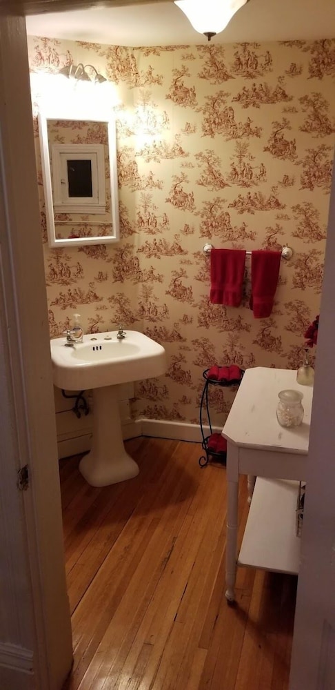 Historic Victorian Inn - photo 50