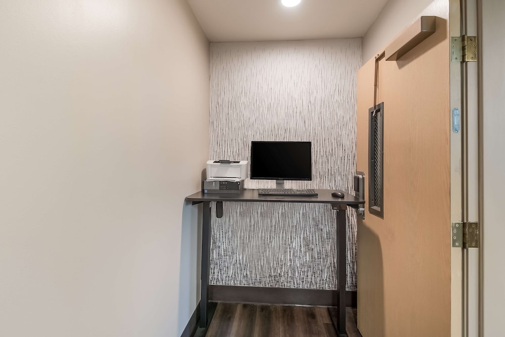 Surestay Plus Hotel By Best Western Seatac Airport - photo 30