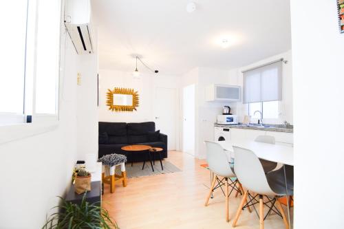 Letmalaga Studio Merced — 4-Star Luxury Hotel in Malaga, Spain