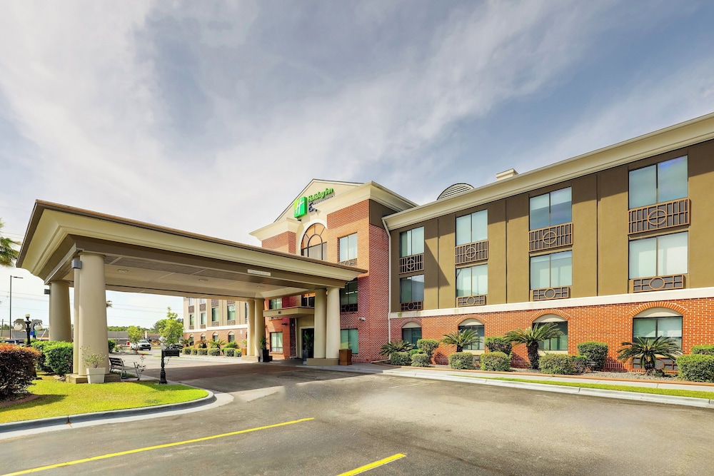 Holiday Inn Express Hotel & Suites Hinesville East Fort Stewart - photo 168
