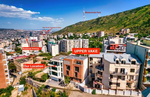 Entire House Cityscape Retreat: The View