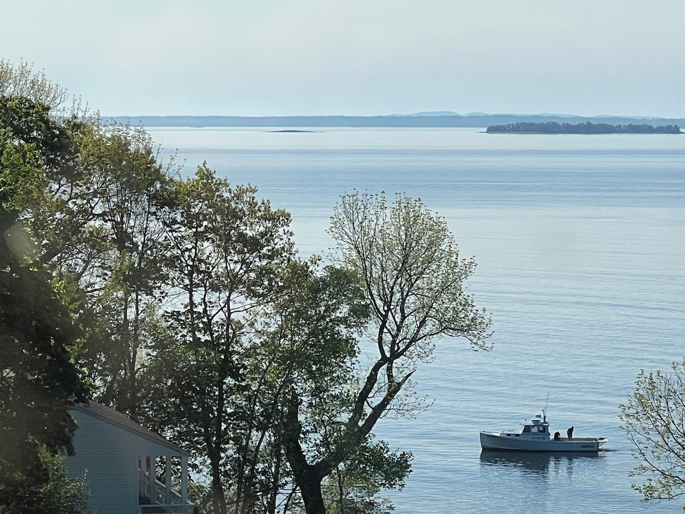The High Tide Inn - photo 180