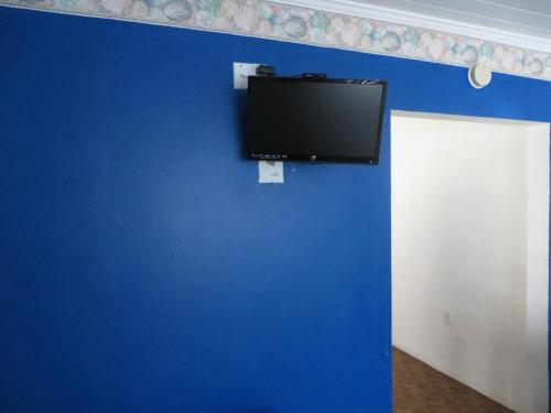 Royal Palms Motel - photo 17