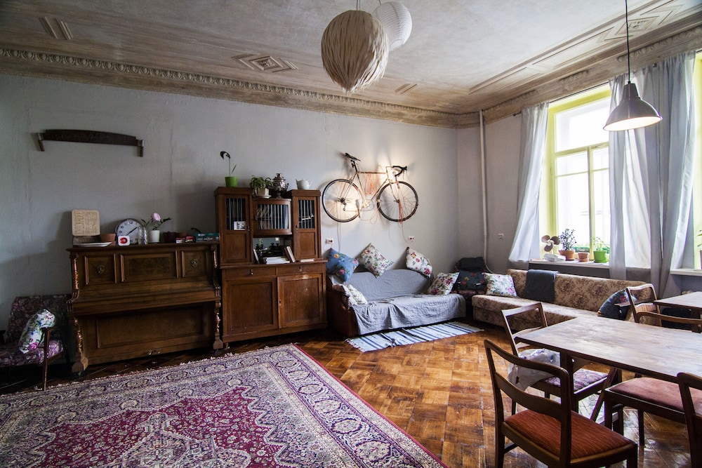 ChickadeeLiving quarters - last minute hotel in Saint Petersburg