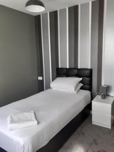 The Park Hotel - last minute hotel in Bletchley