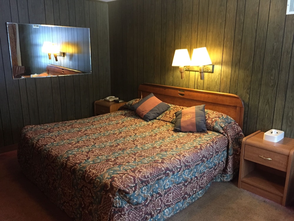 Du Wayne Motel - photo 14