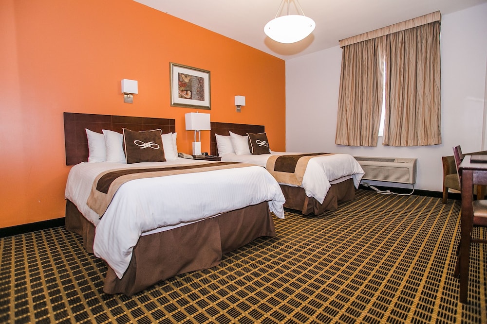 Pointe Plaza Hotel - photo 8