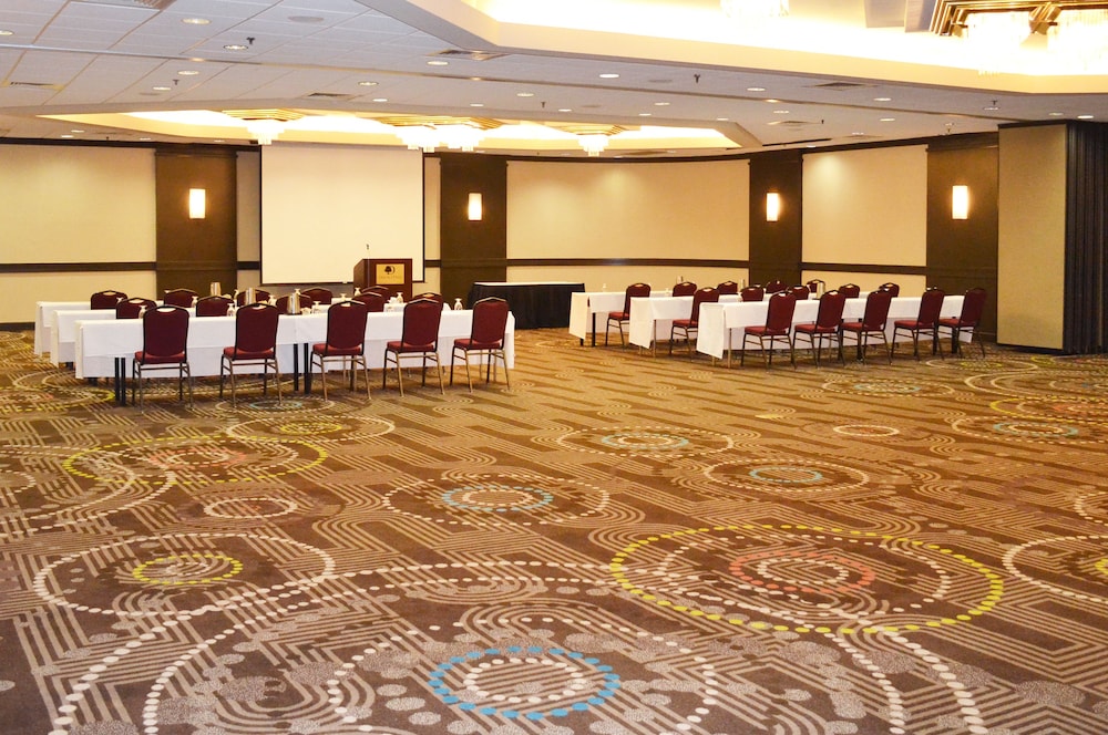 Doubletree by Hilton Houston Hobby Airport - photo 43