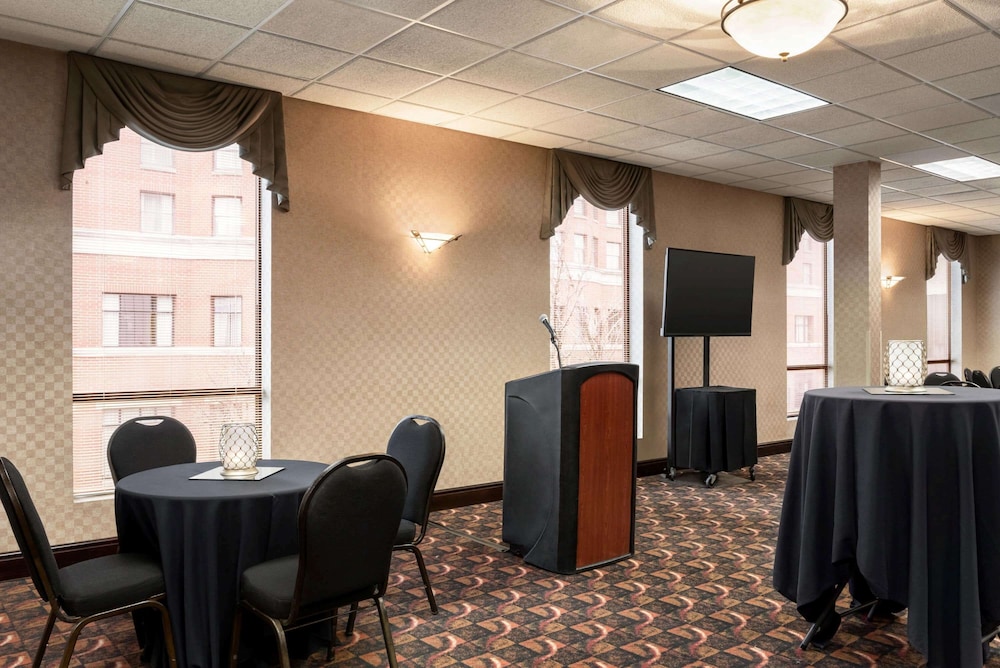 Wyndham Springfield City Centre - photo 39