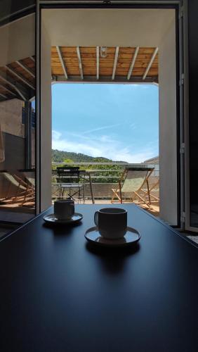 Petit Sablé T3 avec Terrasse Proche Cassis