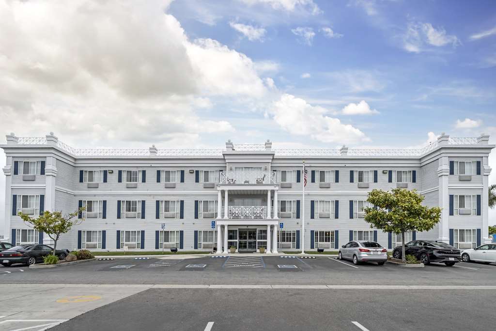 Best Western Salinas Monterey Hotel - photo 34