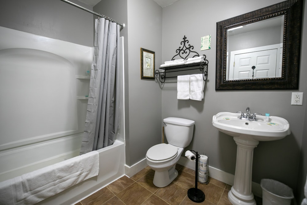 Nauvoo Temple House Hotel - photo 54