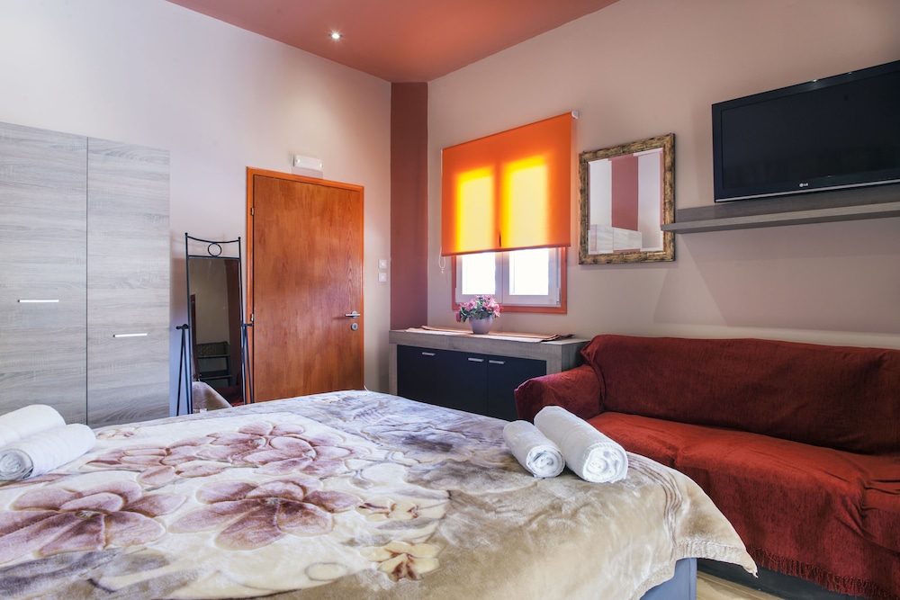 Estate Kares — Tilisos — photo 4