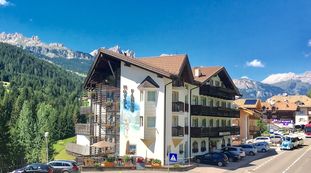 Hotel Fanes Suite e SPA in Moena, Italy