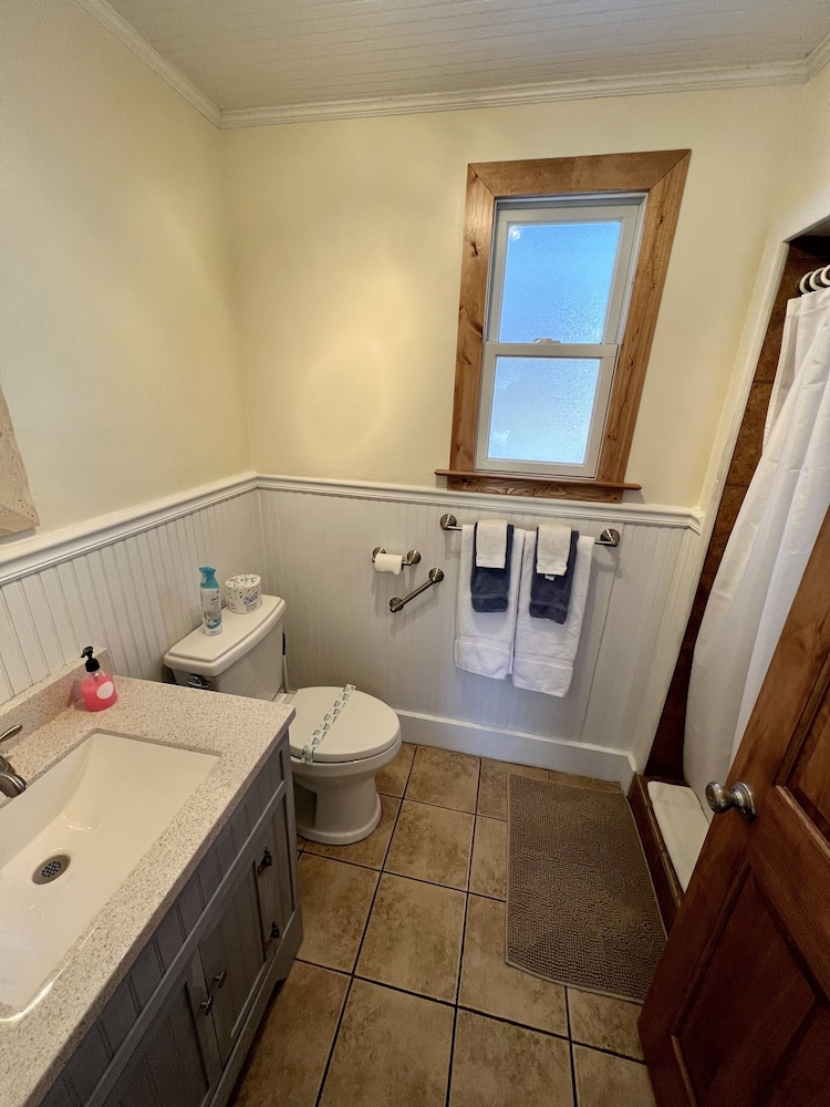 Carolina Country Inn - photo 9