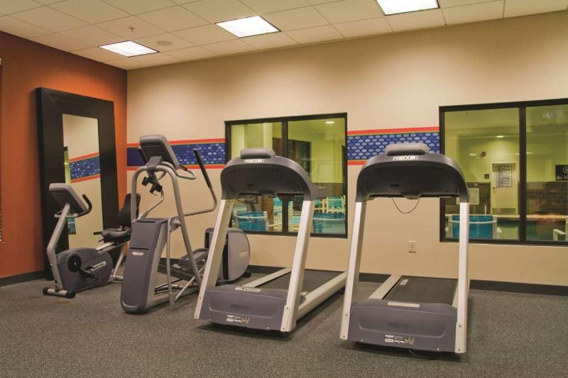 Hampton Inn Ottumwa - photo 6