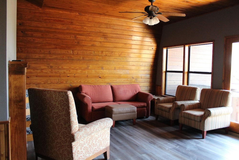 Canyon Lakeview Resort - photo 26