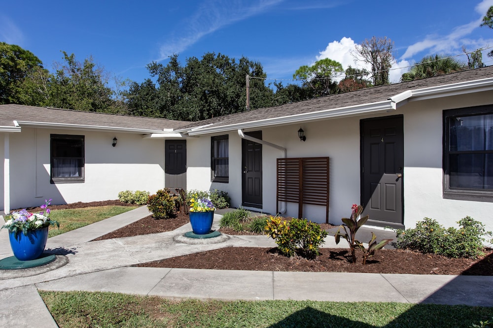 Travel Inn of Titusville - photo 19