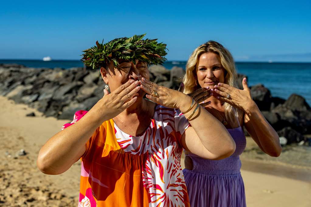 Outrigger Reef Waikiki Beach Resort - photo 42