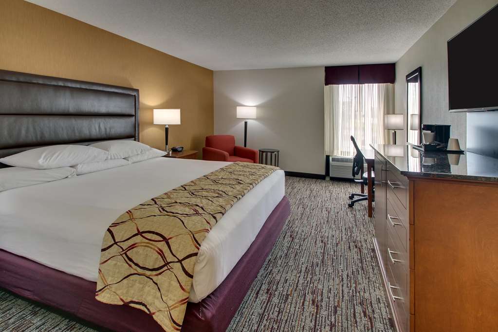 Drury Inn & Suites Bowling Green - photo 19