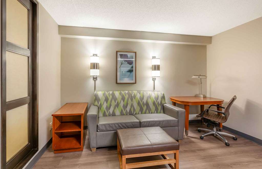 Extended Stay America Premier Suites Cleveland Independence - photo 33