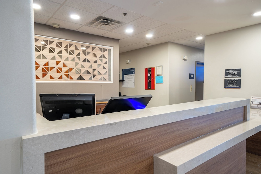 Candlewood Suites Baytown by IHG - photo 68