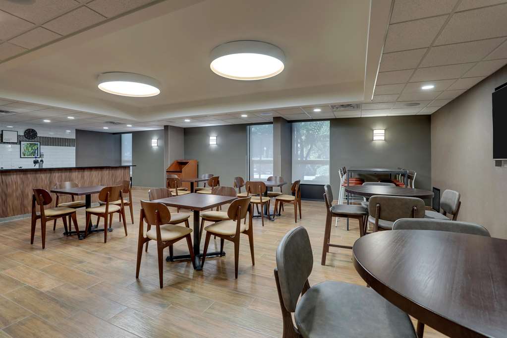 Drury Inn & Suites Charlotte University Place - photo 15