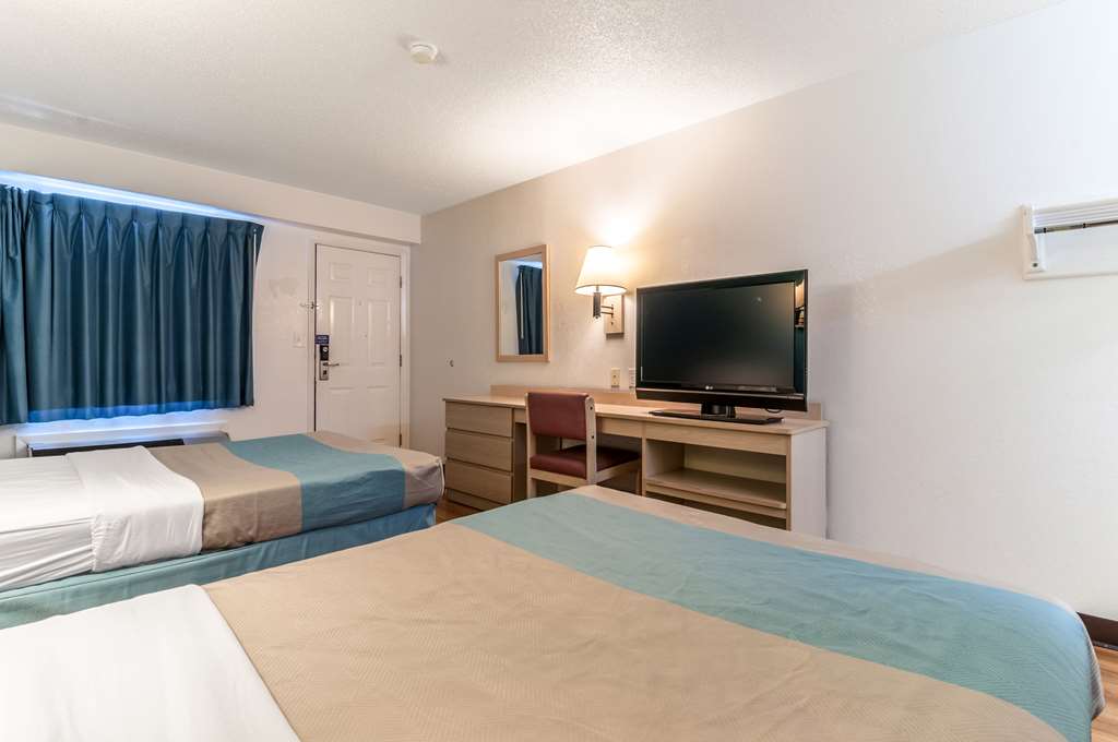 Motel6 Farmington Hills MI Northwest Farmington Hills - photo 20