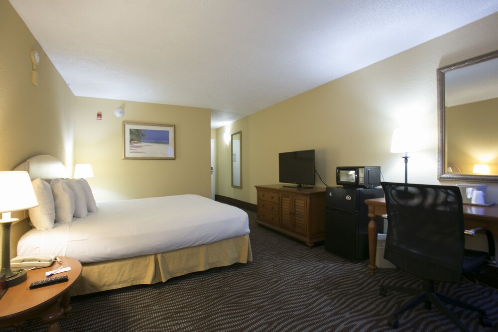 The Inn at Boynton Beach - photo 16