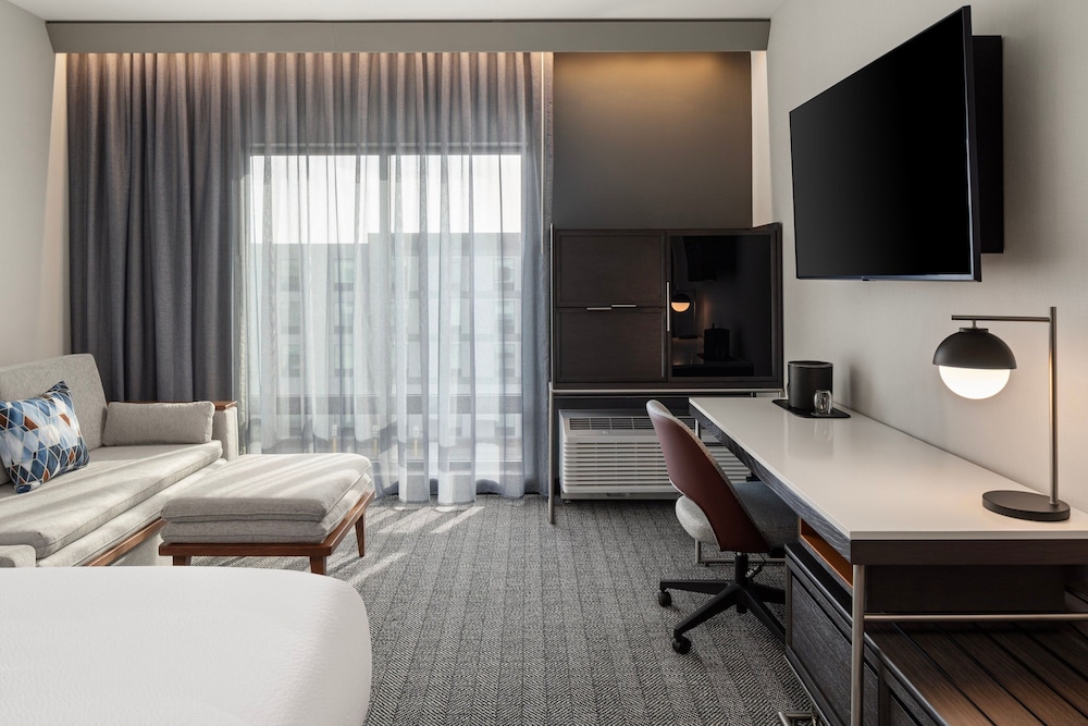 Courtyard by Marriott Bettendorf - photo 6
