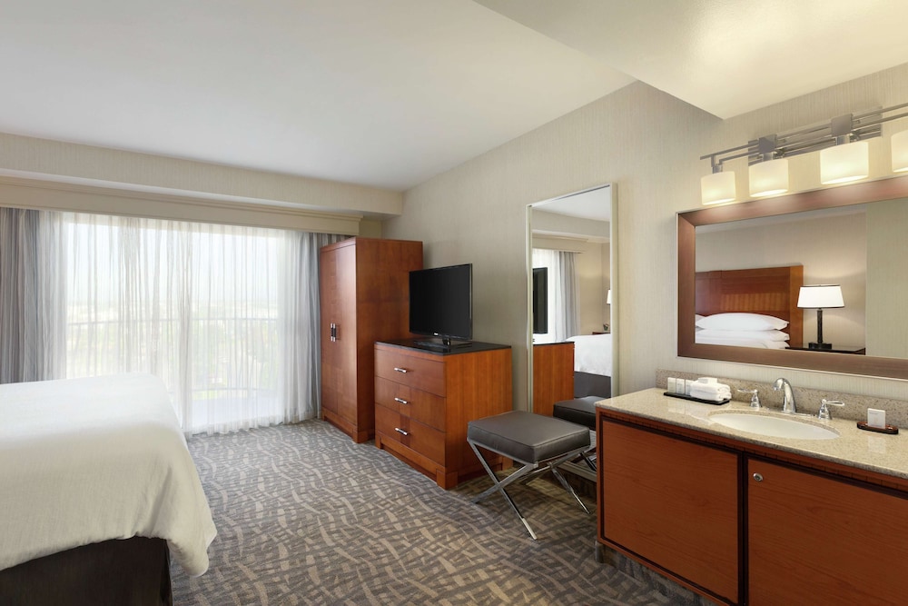 Embassy Suites by Hilton Santa Ana Orange County Airport - photo 24