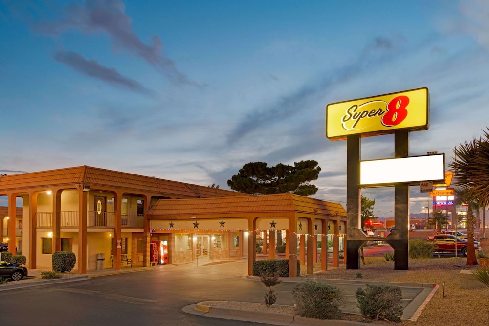 Super 8 by Wyndham El Paso Airport - featured photo