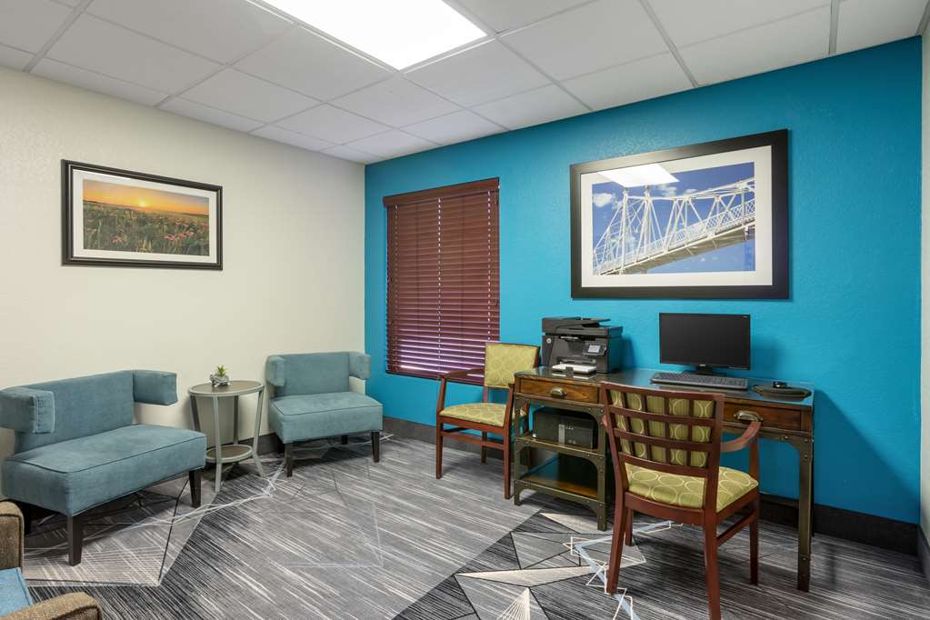 Best Western Plus Springfield Airport Inn - photo 8