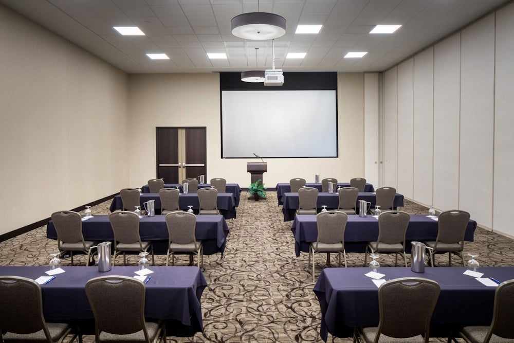 Kent State University Hotel and Conference Center - photo 21