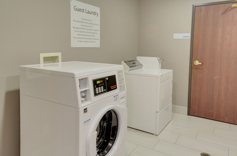 Holiday Inn Express Hotel & Suites Le Mars by IHG - photo 31