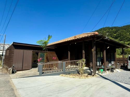 アガチ Agachi - carbon neutral hotel in Unknown City