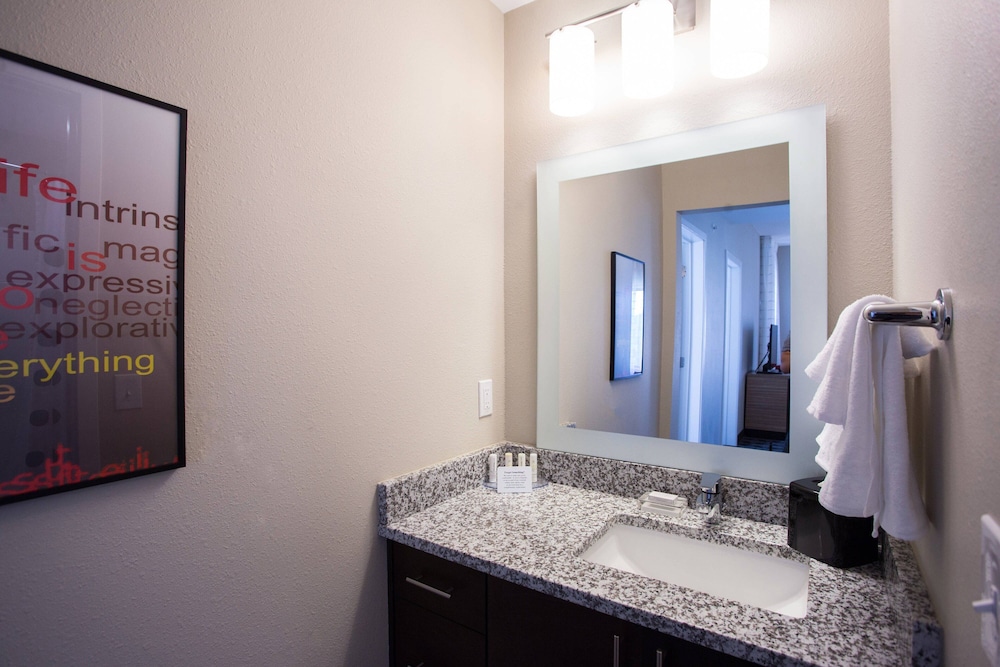 Towneplace Suites Southern Pines Aberdeen - photo 22