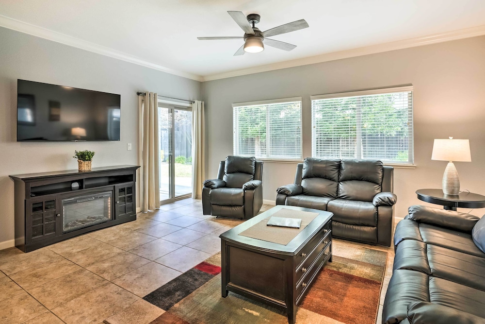 Family friendly Lincoln Home: 8 Mi to Casino in Lincoln, United States