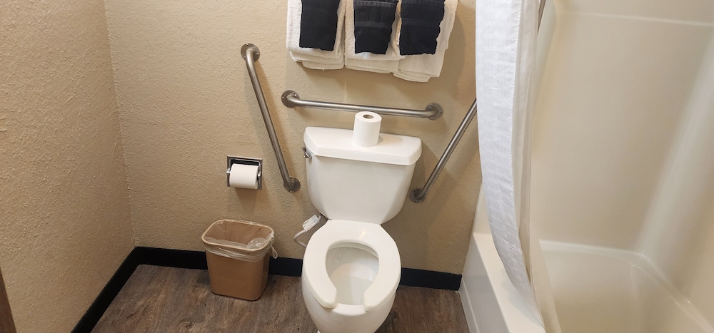 Motel6 Concordia MO - photo 28