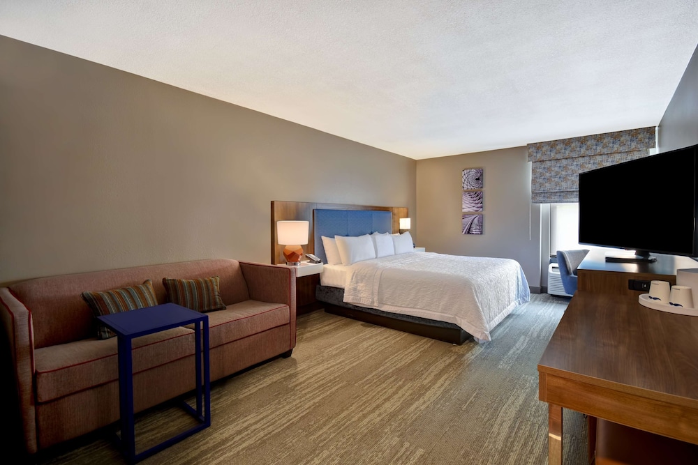 Hampton Inn Birmingham Colonnade 280 - photo 20