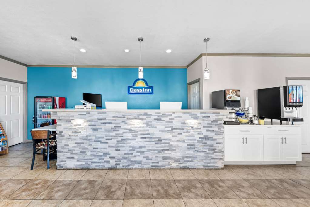 Days Inn by Wyndham Gainesville - photo 13