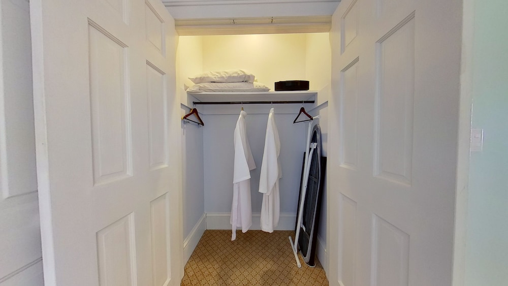 John Joseph Inn - photo 13