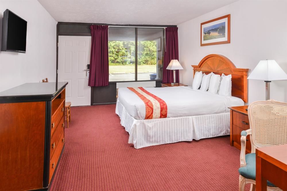 Americas Best Value Inn Williamsburg Lightfoot Area - photo 30