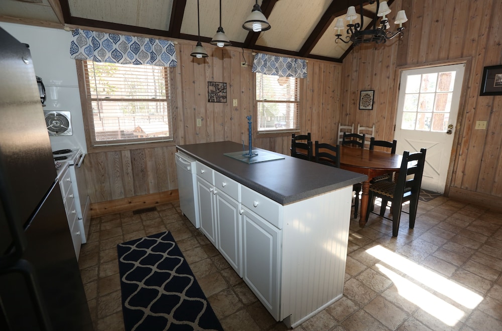 Pine Mountain Club Chalets Resort - photo 206