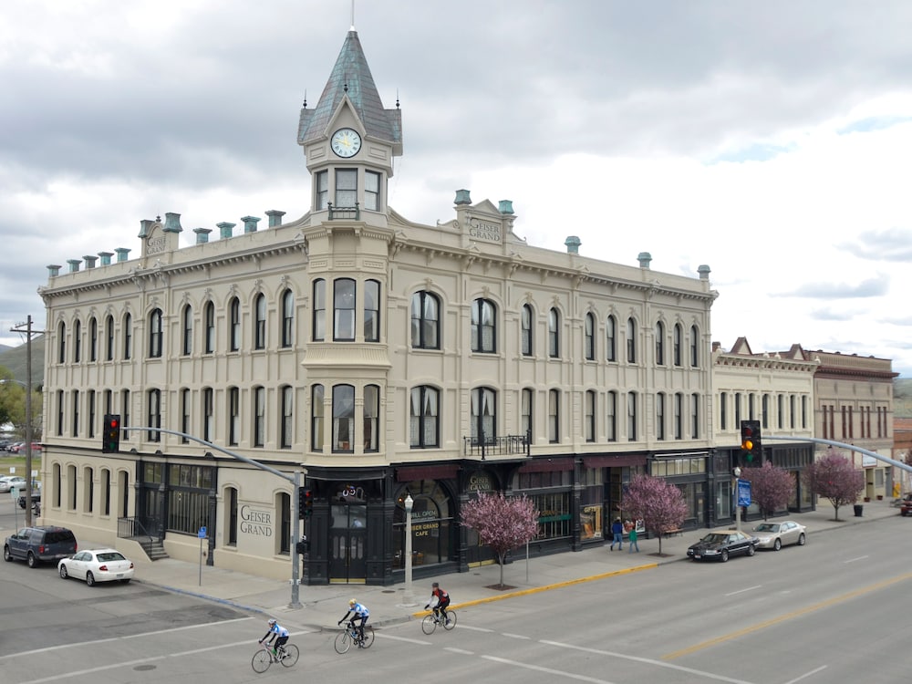 Geiser Grand Hotel - featured photo