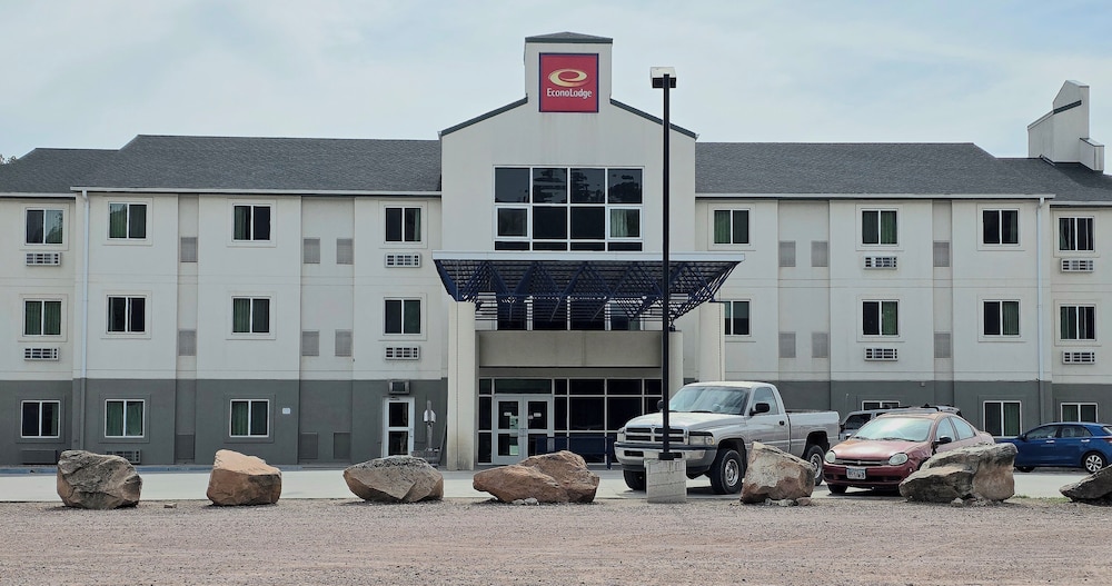 Econo Lodge Hot Springs South - photo 24
