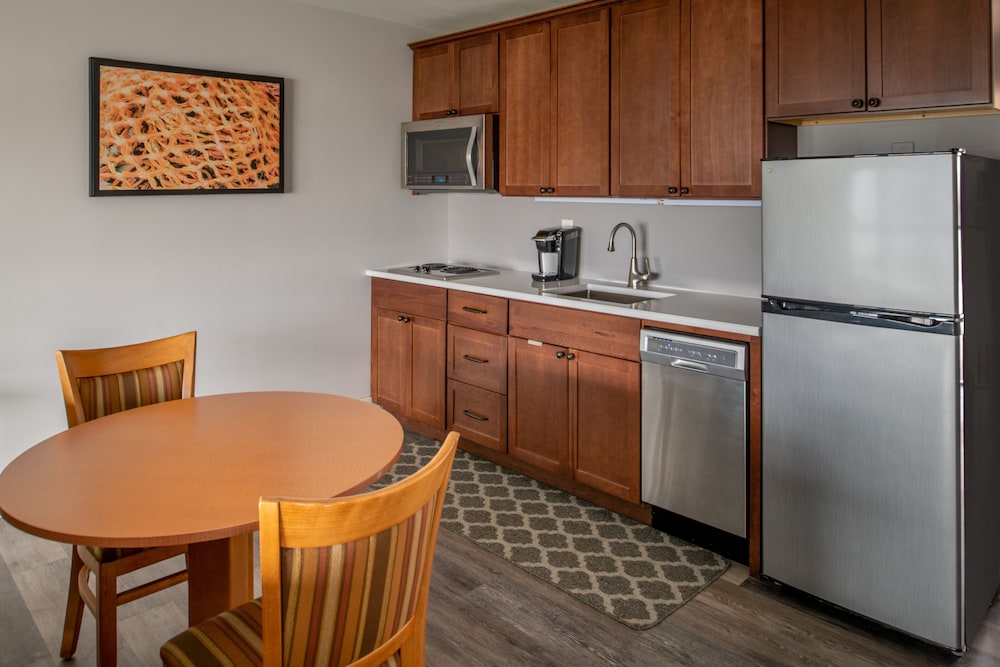 Astoria Riverwalk Inn - photo 18