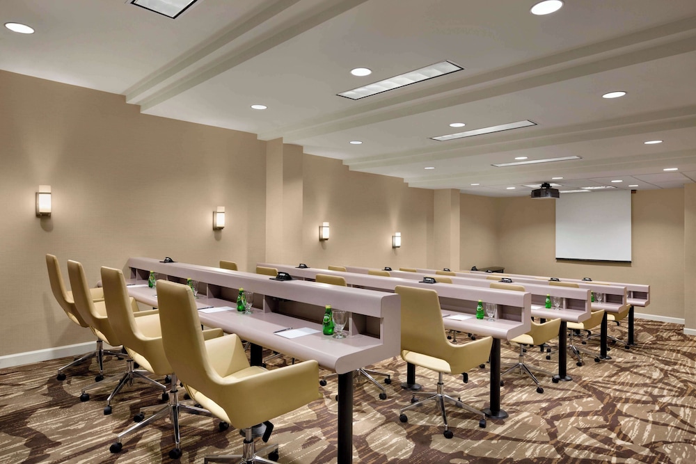 Embassy Suites by Hilton Austin Downtown South Congress - photo 96