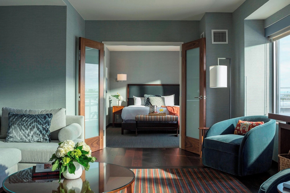 Courtyard Marriott Burlington Harbor - photo 22